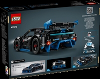 Køb LEGO Technic Porsche GT4 e-Performance-racerbil billigt på Legen.dk!