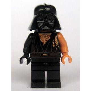 Image of Anakin Skywalker, med kampskader og Darth Vader hjelm (Star Wars 283)